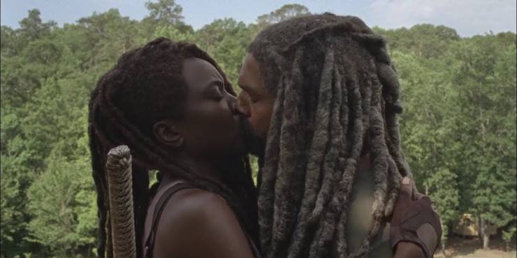 10 Things From The Walking Dead Comics That Were Dropped For The Hit TV Series 10 Things From The Walking Dead Comics That Were Dropped For The Hit TV Series